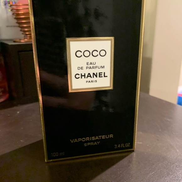 Chanel - Picture 2 of 4